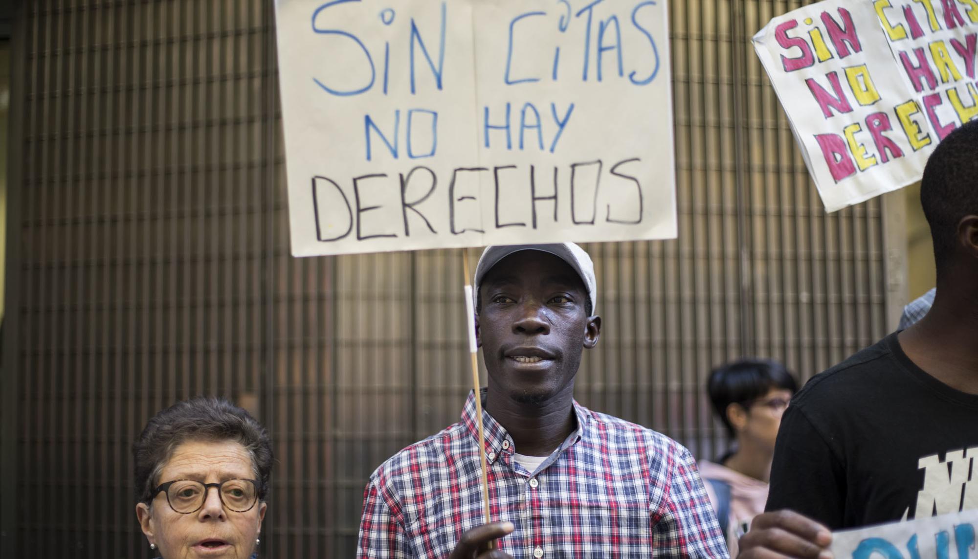 Migrantes sin citas medicas 2